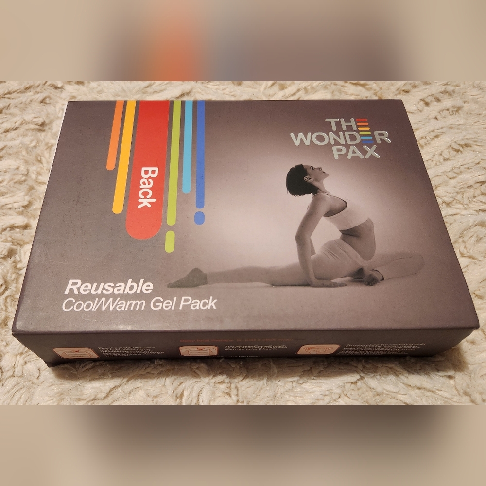 The Wonder Pax Reusable Cool/Warm Gel Pack. For Back. Purple. NEW